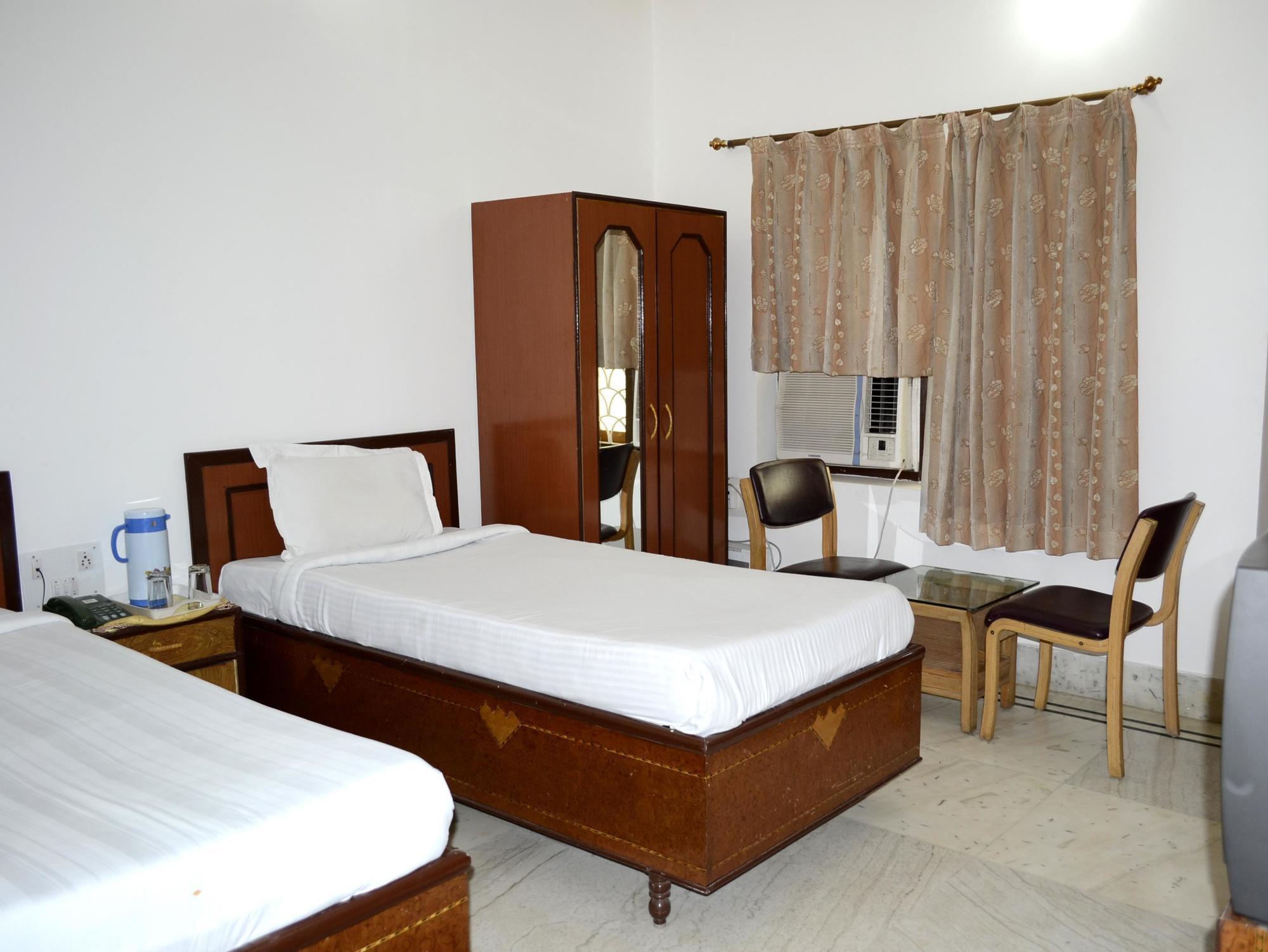 Hotel Tokyo Vihar Bodh-Gajá Kültér fotó