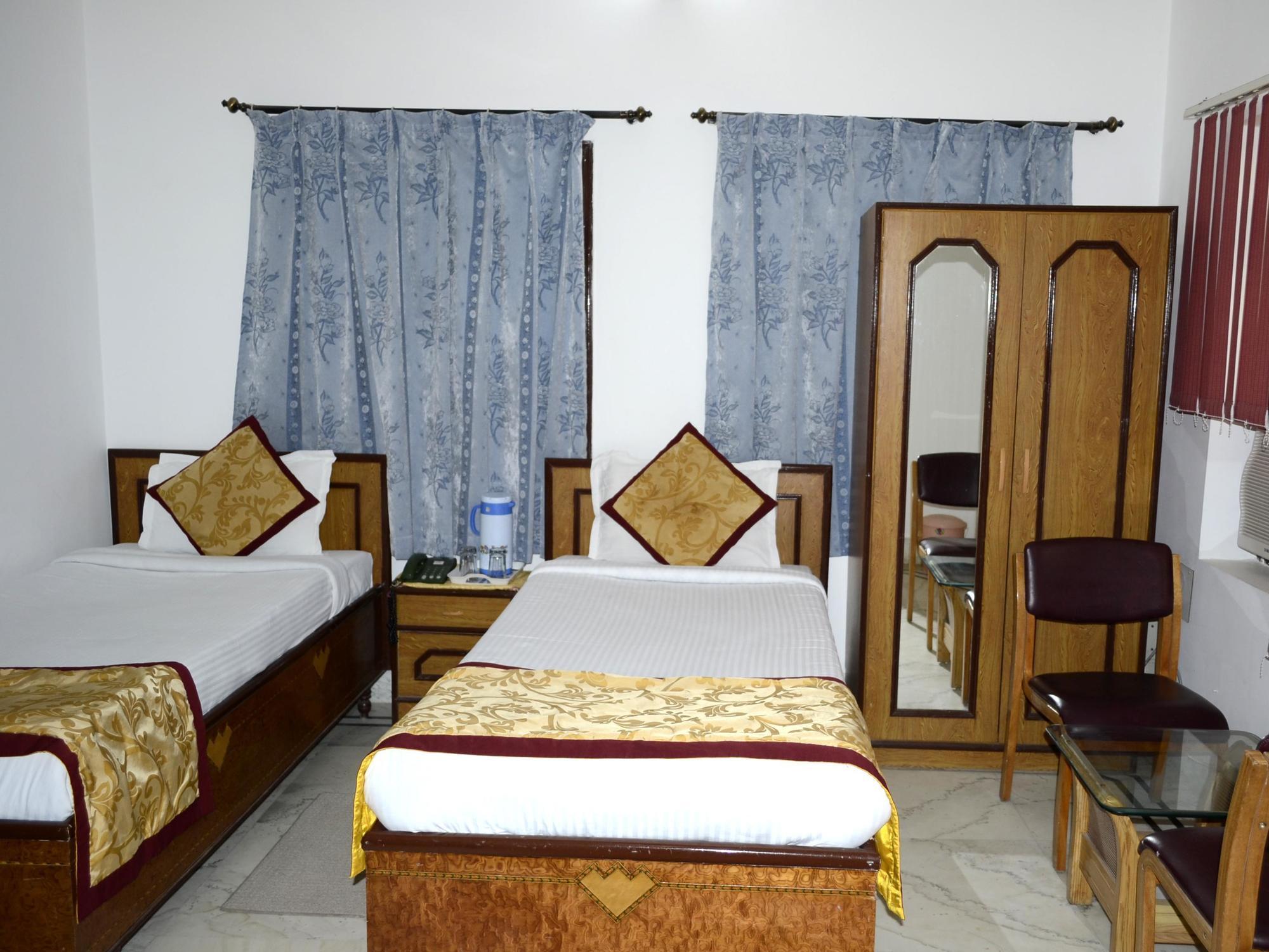 Hotel Tokyo Vihar Bodh-Gajá Kültér fotó